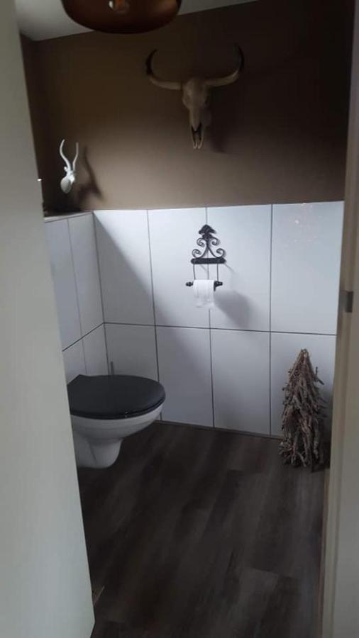 Le Chalet Castor - Camping International - Bomal - Durbuy ภายนอก รูปภาพ